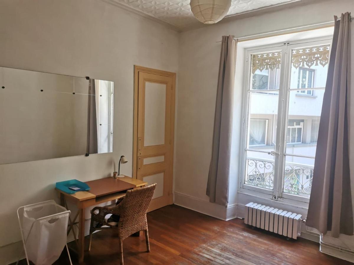 Bel Appartement Charme Ancien Dans Quartier Anime Grenoble Ngoại thất bức ảnh